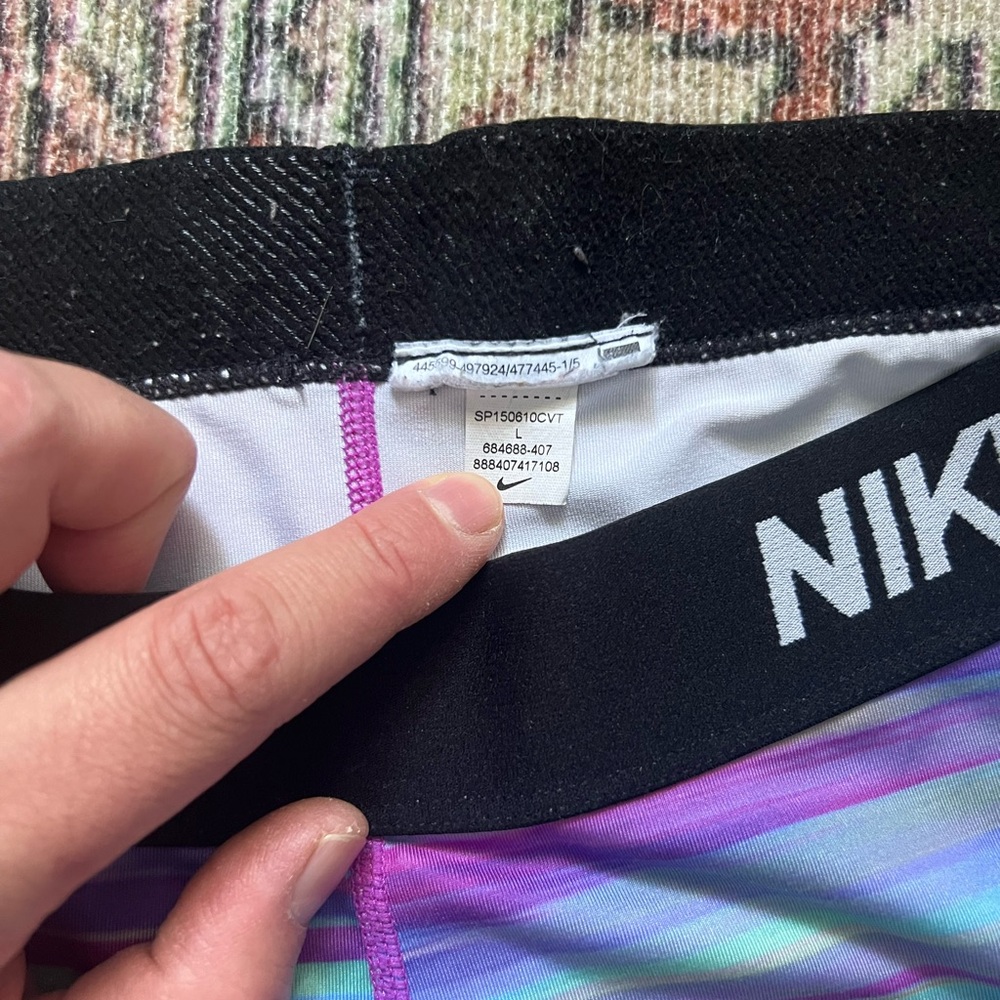 Nike Pro Multicolor Compression Shorts - Picture 3 of 4